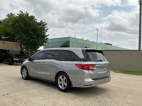 Used 2019 Honda Odyssey EX-L image 7