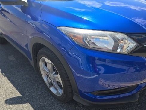 Used 2018 Honda HR-V LX image 3