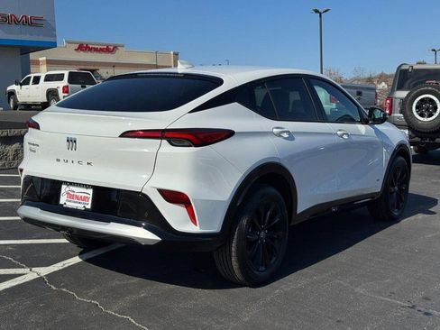 Used 2025 Buick Envista Sport Touring w/ Convenience I Package image 3