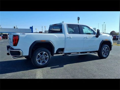 New 2026 GMC Sierra 2500 SLE w/ SLE Value Package; image 8