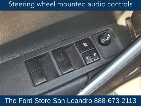 Used 2022 Toyota Corolla Cross XLE AWD/4WD image 20