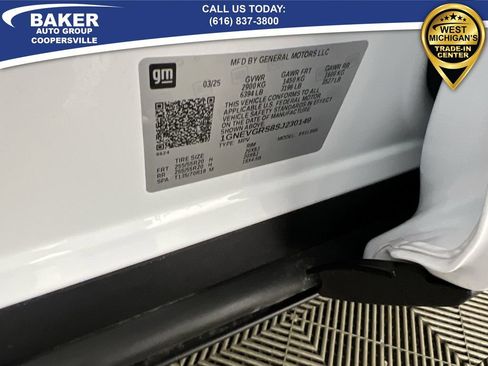 Certified 2025 Chevrolet Traverse LT w/ Sun and Wheel Package image 35