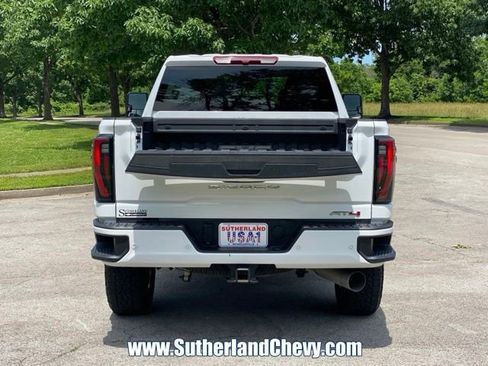 Used 2025 GMC Sierra 2500 AT4 AWD/4WD image 19
