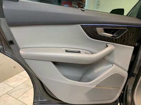 Used 2022 Audi Q7 3.0T Premium Plus w/ Premium Plus Package image 39