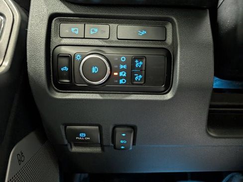 Used 2023 Ford F250 Lariat w/ Sport Appearance Package image 24