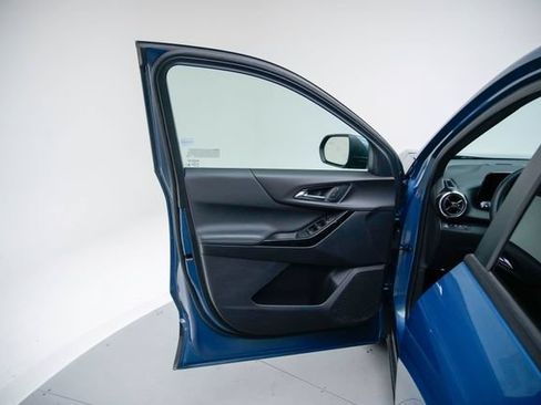 Used 2026 Chevrolet Equinox LT AWD/4WD image 23