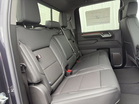 New 2025 GMC Sierra 2500 Denali w/ Denali Reserve Package image 33