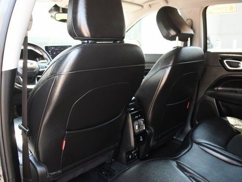 Used 2022 Jeep Compass Trailhawk w/ Trailhawk Convenience Group AWD/4WD image 21