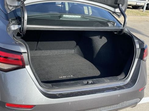 Used 2025 Nissan Sentra SV FWD image 27