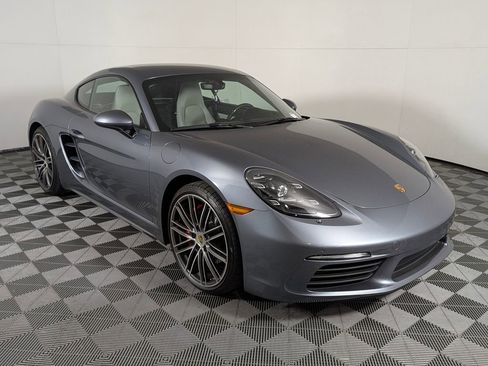 Certified 2025 Porsche 718 Cayman S RWD image 9