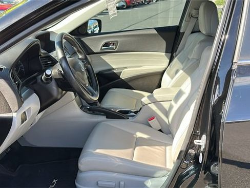 Certified 2018 Acura ILX image 10