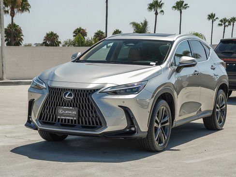 Used 2025 Lexus NX 450h+ AWD w/ Towing Package (2000 Lbs) image 3