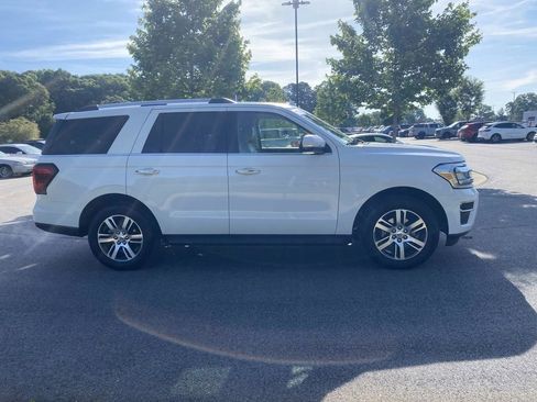 Certified 2024 Ford Expedition Limited AWD/4WD image 2