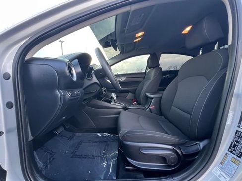 Used 2020 Kia Forte LXS image 14