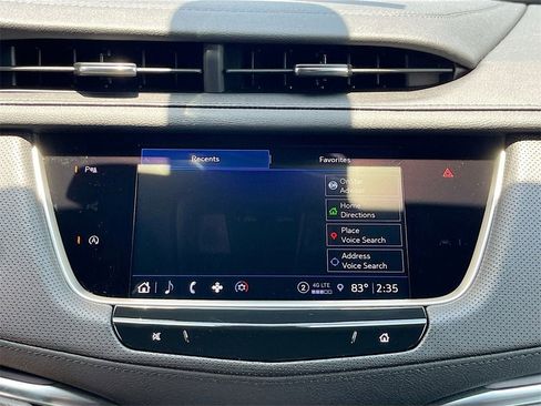 New 2025 Cadillac XT5 Luxury image 13