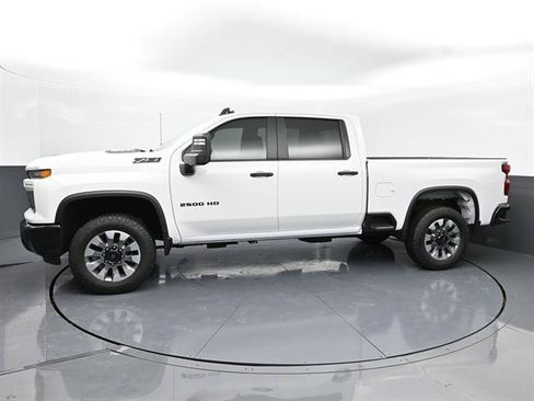 Used 2024 Chevrolet Silverado 2500 Custom w/ Custom Value Package AWD/4WD image 23
