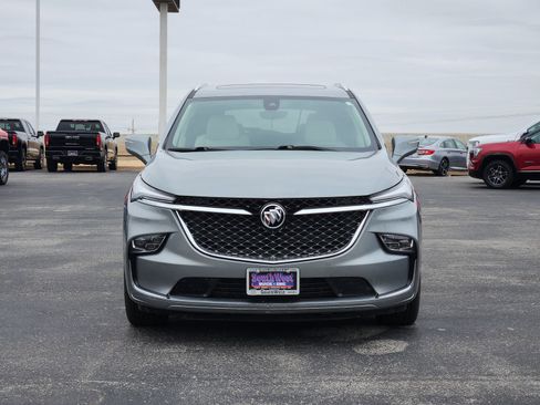 Certified 2024 Buick Enclave Avenir w/ Avenir Technology Package image 6