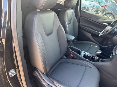 Used 2025 Buick Encore GX Preferred FWD image 35