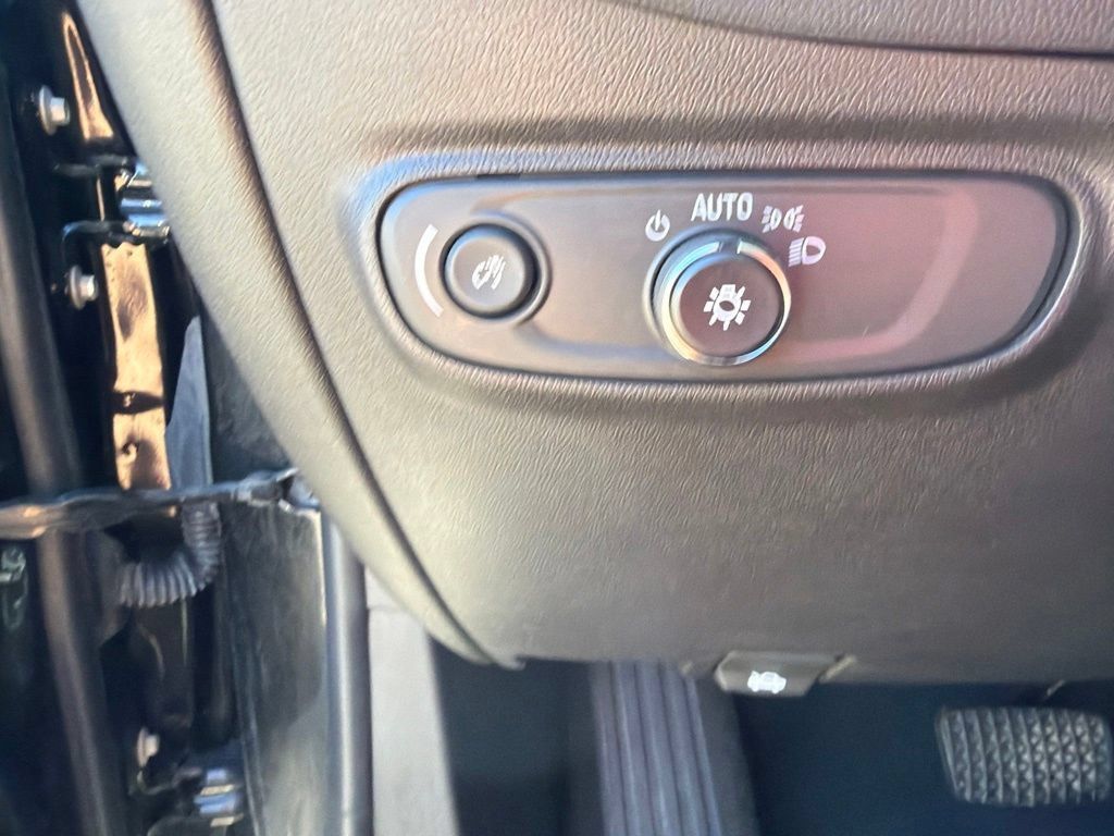 Used 2024 Chevrolet Equinox LS w/ LS Convenience Package AWD/4WD image 27