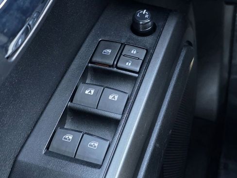 Used 2023 Toyota Tacoma TRD Sport AWD/4WD image 32