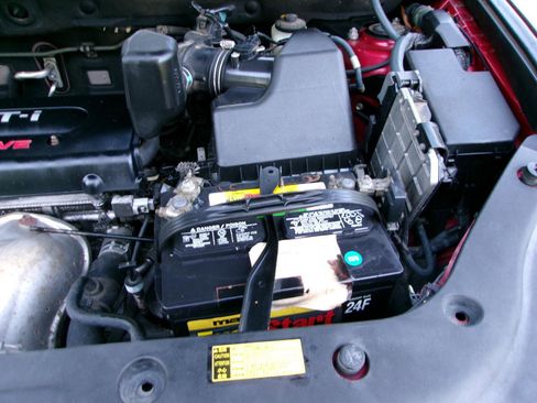 Used 2006 Toyota RAV4 Limited FWD image 11