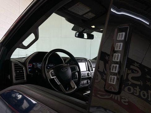 Used 2017 Ford F250 Lariat w/ Lariat Value Package image 13