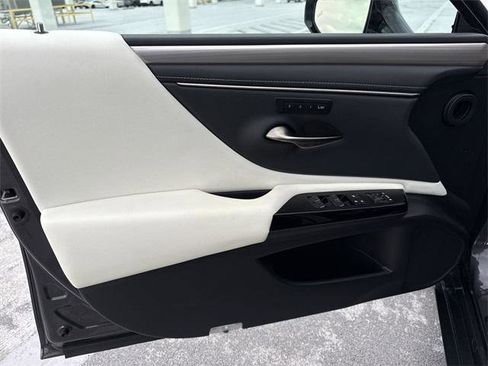 Certified 2023 Lexus ES 350 F Sport image 13