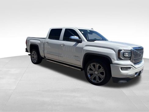 Used 2018 GMC Sierra 1500 Denali w/ Denali Ultimate Package AWD/4WD image 8