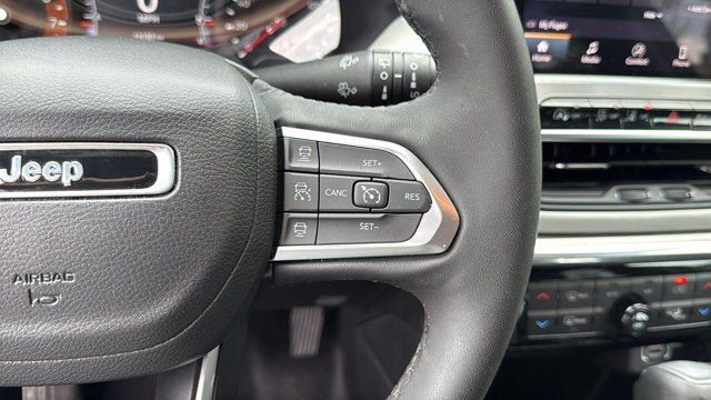 Certified 2023 Jeep Compass Limited w/ Sun and Sound Group AWD/4WD image 17