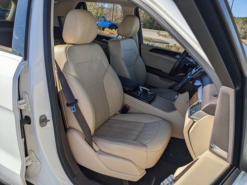 Used 2018 Mercedes-Benz GLE 350 4MATIC image 48