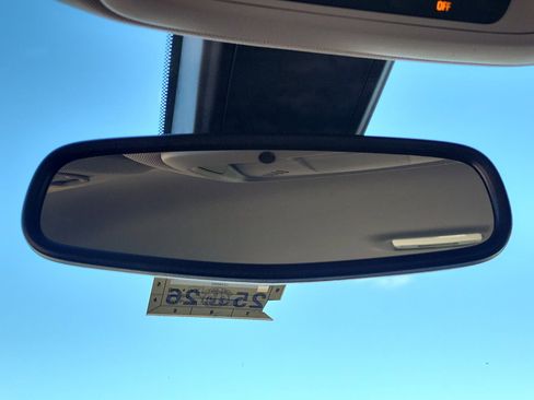 Used 2018 Chevrolet Malibu LT image 27