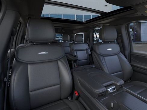 New 2026 Ford Expedition Platinum w/ Stealth Performance Package image 10