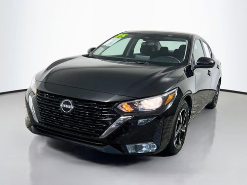 Used 2025 Nissan Sentra SV FWD image 10