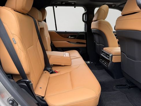 New 2026 Lexus LX 600 4WD w/ Luxury Package image 8