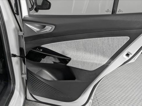 Used 2023 Volkswagen ID.4 Pro RWD image 18