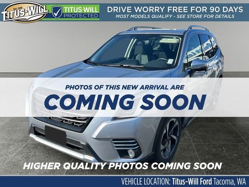 Used 2022 Subaru Forester Touring image 2