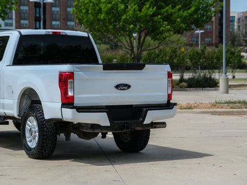 Used 2018 Ford F250 XLT AWD/4WD image 21