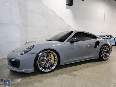 Used 2018 Porsche 911 Turbo S image 4