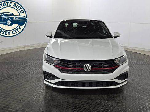 Used 2019 Volkswagen Jetta GLI Autobahn FWD image 2