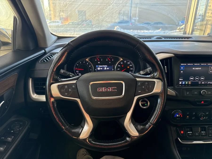 Used 2020 GMC Terrain SLE w/ Driver Convenience Package FWD image 7