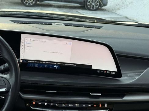 Used 2024 Cadillac XT4 Premium Luxury image 10