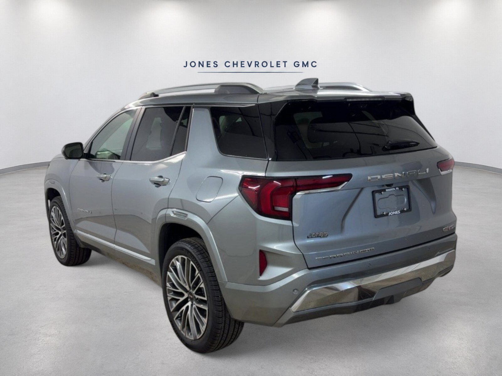 New 2027 GMC Terrain Denali w/ LPO, Floor Liner Package AWD/4WD image 6