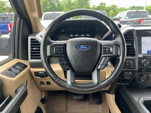 Used 2018 Ford F150 XLT w/ Equipment Group 302A Luxury AWD/4WD image 37