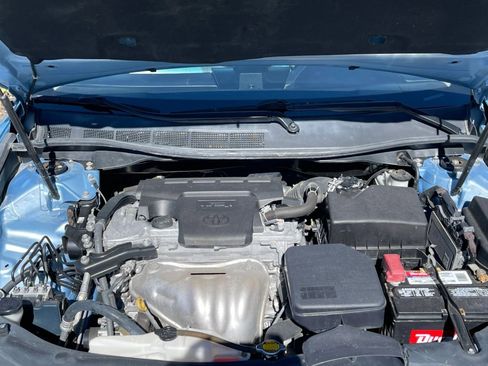 Used 2013 Toyota Camry LE image 30