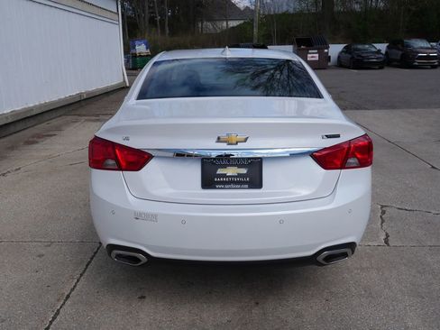 Used 2018 Chevrolet Impala Premier w/ Premier Confidence Package image 6