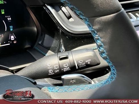 Used 2023 Jeep Grand Cherokee Trailhawk image 25