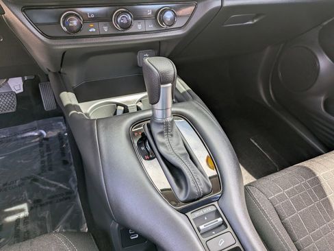 Used 2025 Honda HR-V LX image 25