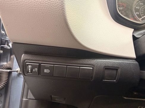 Used 2022 Toyota Corolla LE image 13