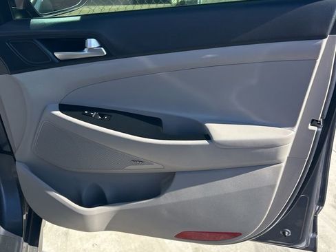 Used 2021 Hyundai Tucson Sport image 10