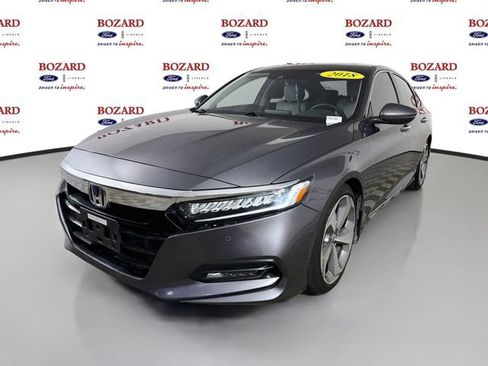 Used 2018 Honda Accord Touring image 4